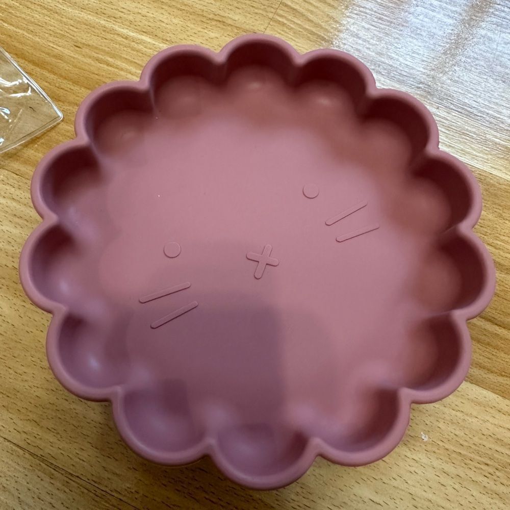 soha keiki lion plate mauve‎ with suction bottom